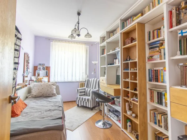 Kaszásdűlő panellakás: 73 m² + erkély